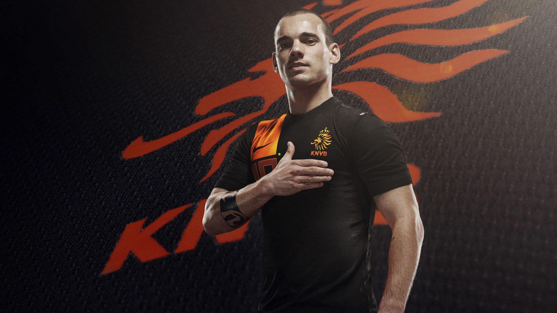 沙特足球战略转型，从巨星金元攻势到萨拉赫的理性追逐